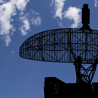 Antena radar como aplicación del sector de defensa