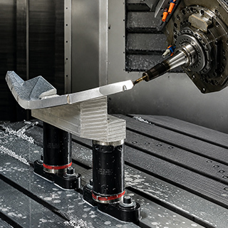 Mecanizado CNC de pieza compleja Mecanizado CNC de una pieza metálica compleja en Loiolan